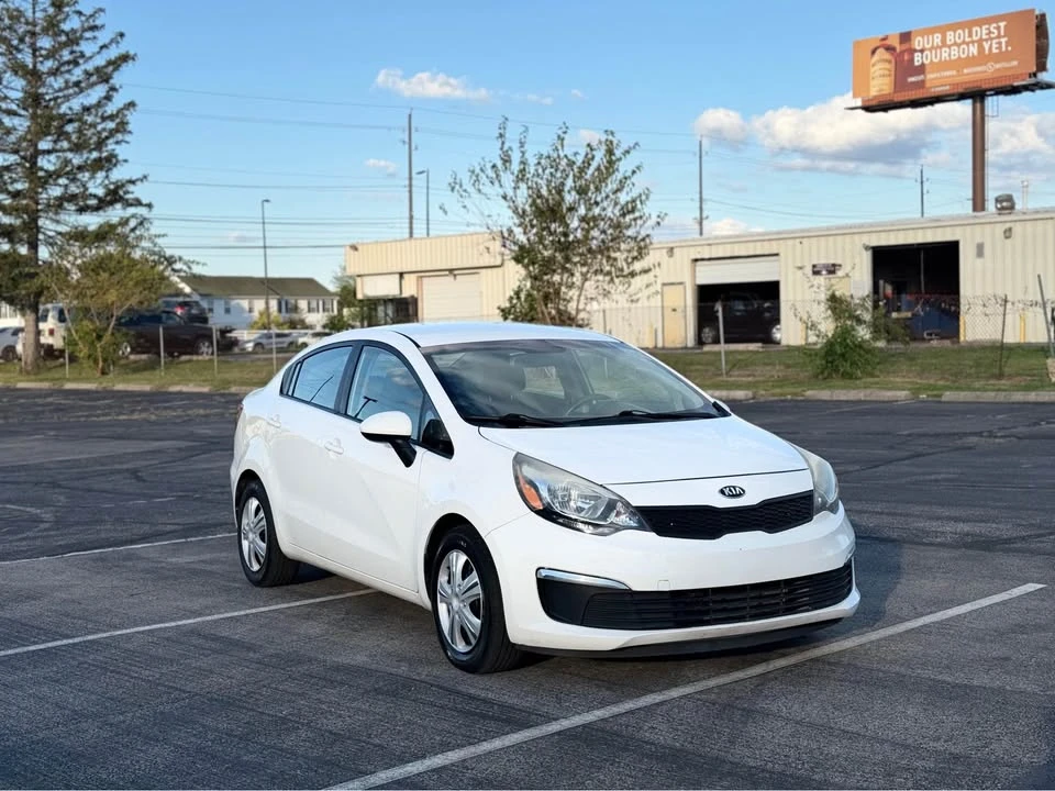 2016 Kia Rio - Image 2 of 15