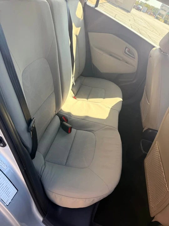 2016 Kia Rio - Image 6 of 16