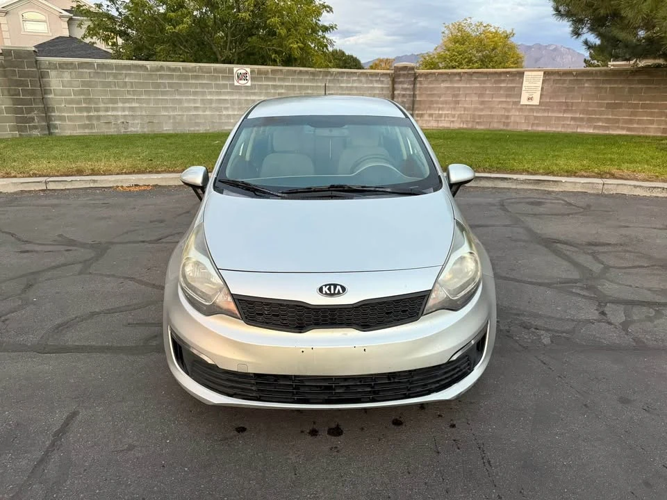 2016 Kia Rio - Image 9 of 12