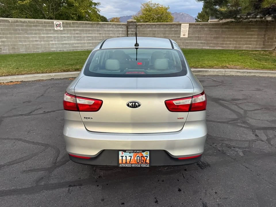 2016 Kia Rio - Image 7 of 12