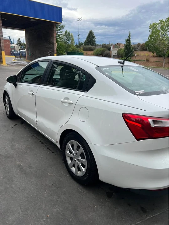 2016 Kia Rio - Image 4 of 14