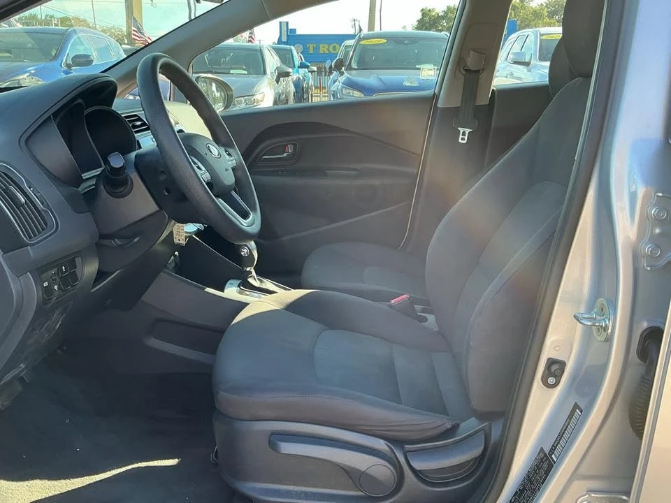2016 Kia Rio - Image 11 of 20