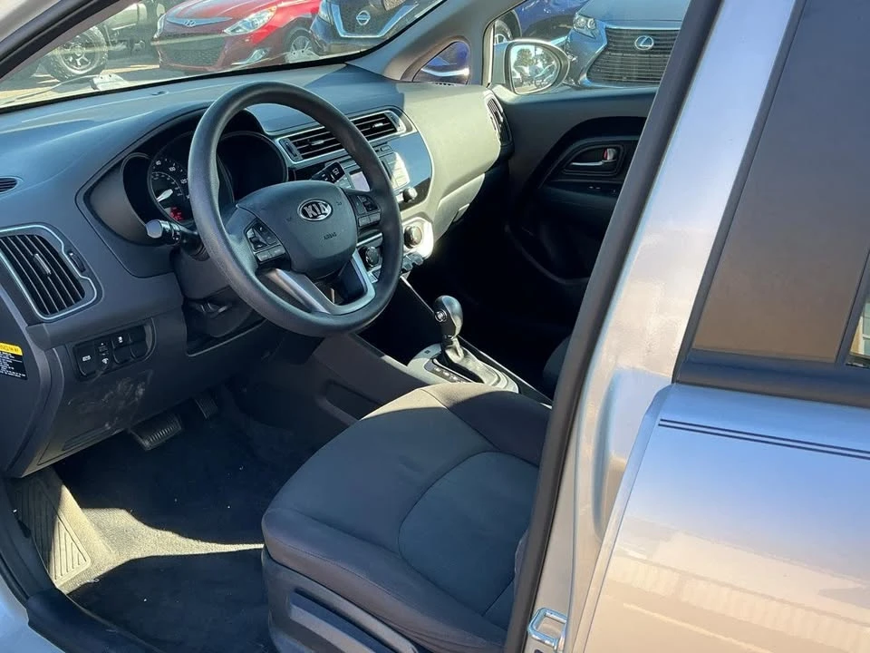 2016 Kia Rio - Image 10 of 20
