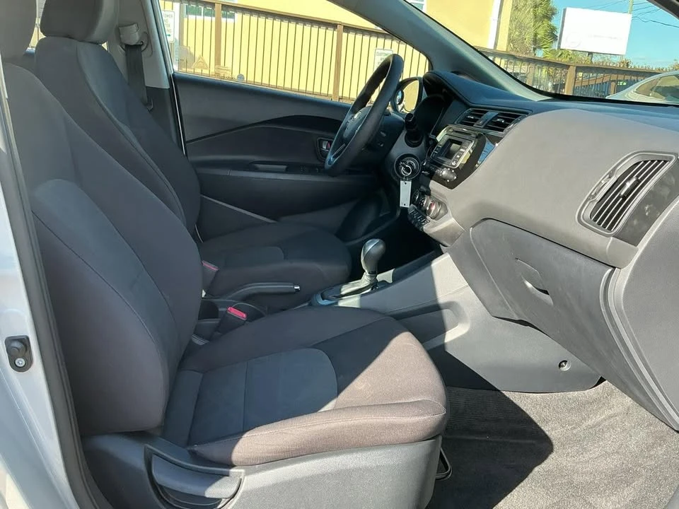 2016 Kia Rio - Image 15 of 20