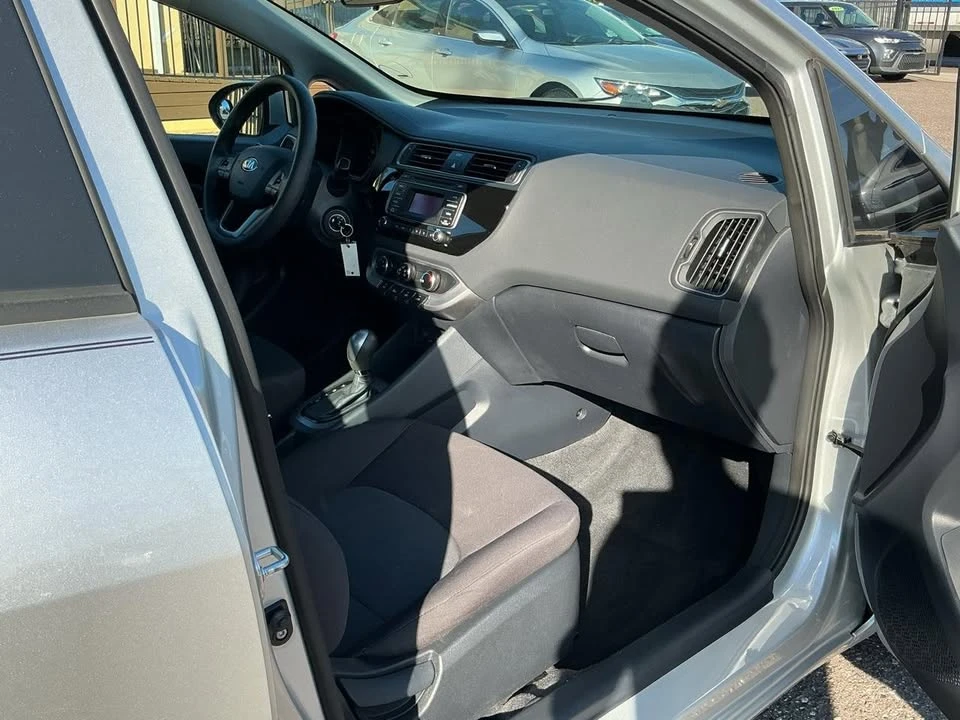 2016 Kia Rio - Image 16 of 20