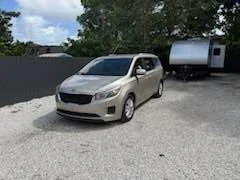 2016 Kia Carnival - Image 5 of 13