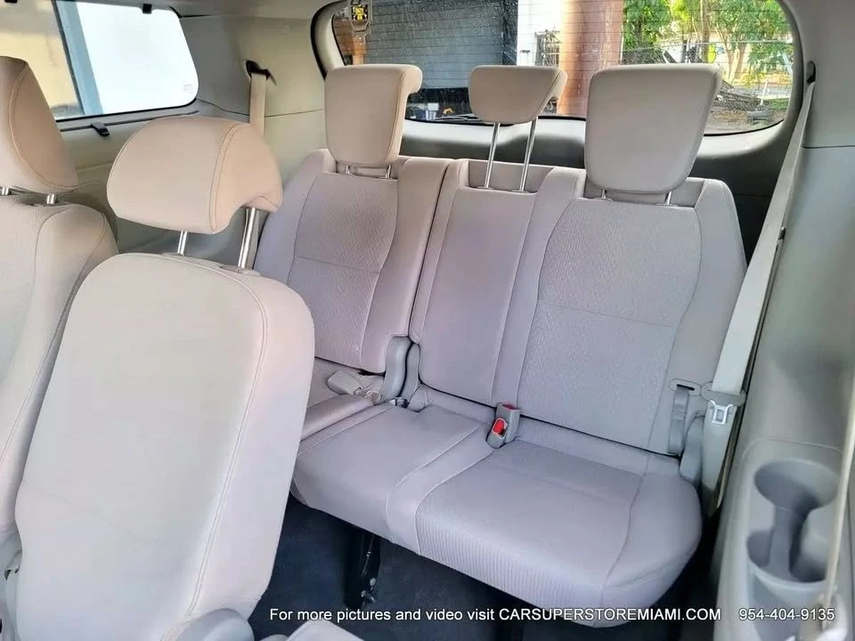 2016 Kia Carnival - Image 12 of 19