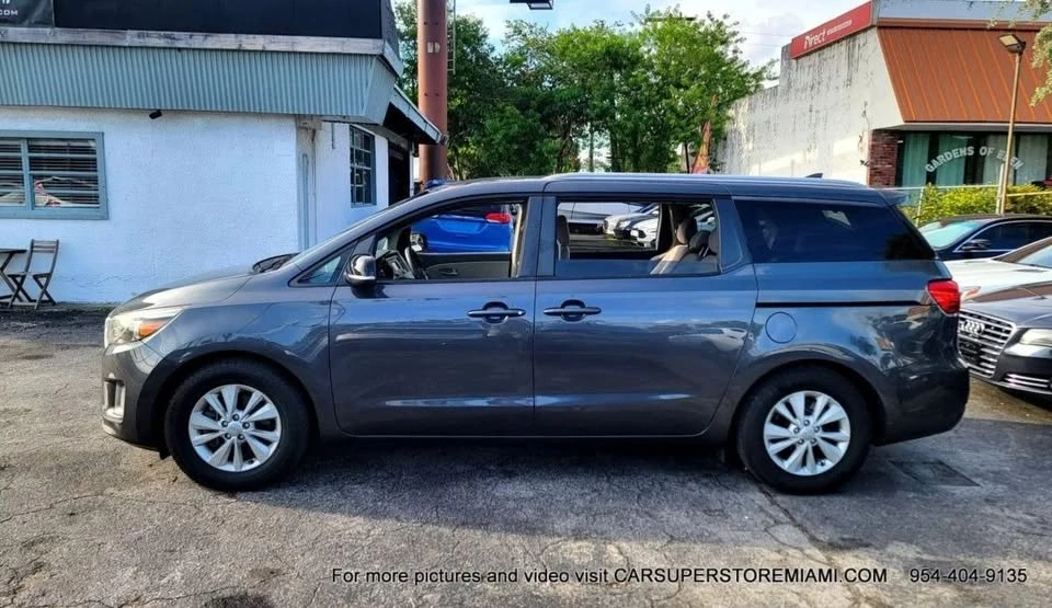 2016 Kia Carnival - Image 7 of 19