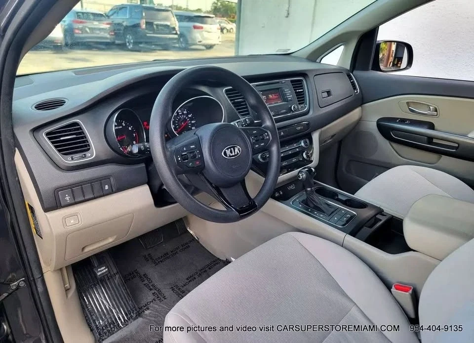 2016 Kia Carnival - Image 2 of 19