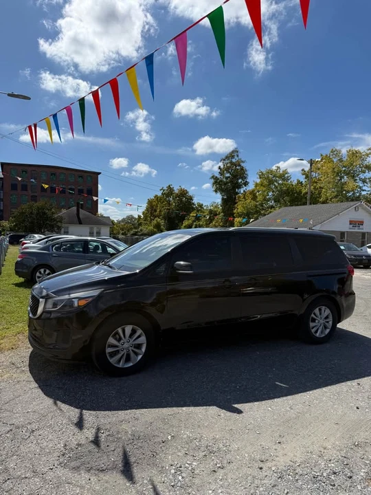 2016 Kia Carnival - Image 4 of 20