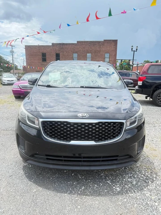 2016 Kia Carnival - Image 3 of 12