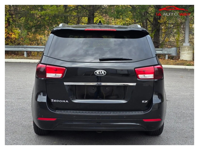 2016 Kia Carnival - Image 4 of 8