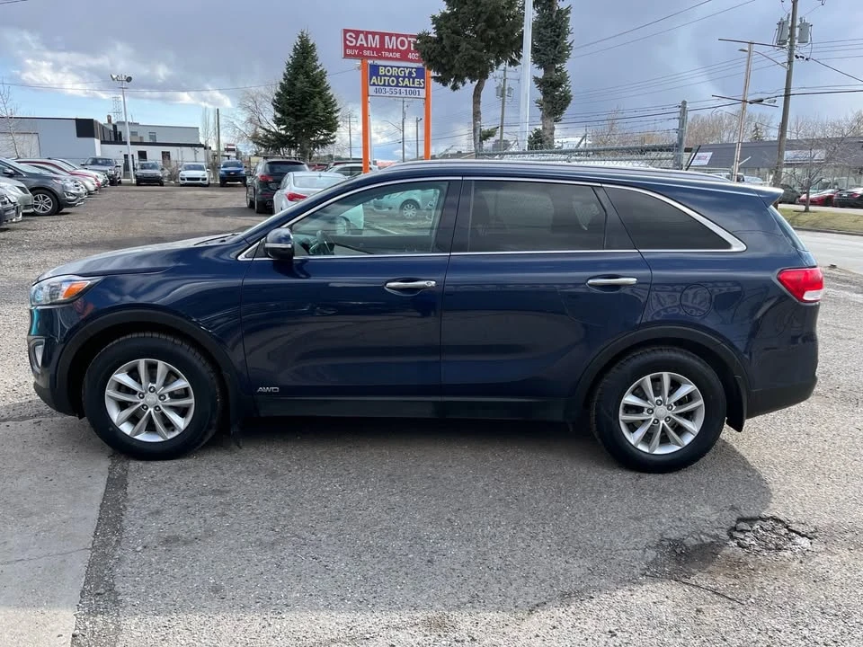 2016 Kia Sorento - Image 5 of 12