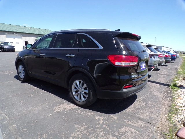 2016 Kia Sorento - Image 17 of 20