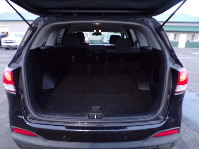 2016 Kia Sorento - Image 16 of 20