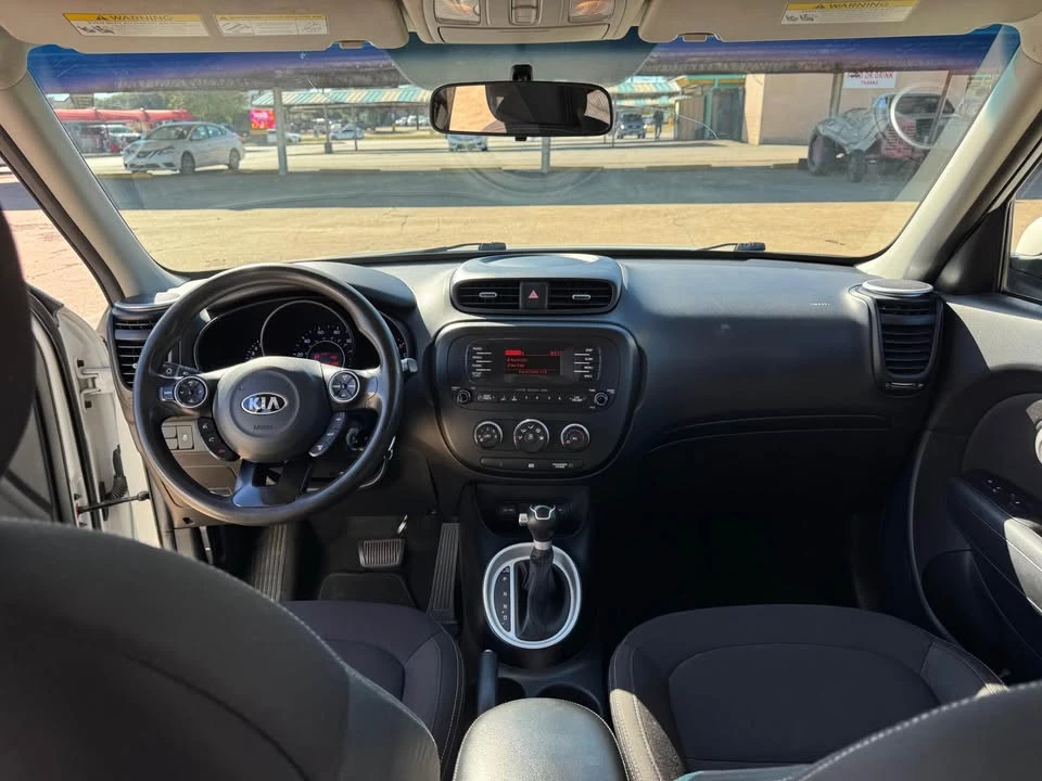 2016 Kia Soul - Image 7 of 17