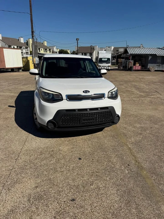2016 Kia Soul - Image 16 of 17