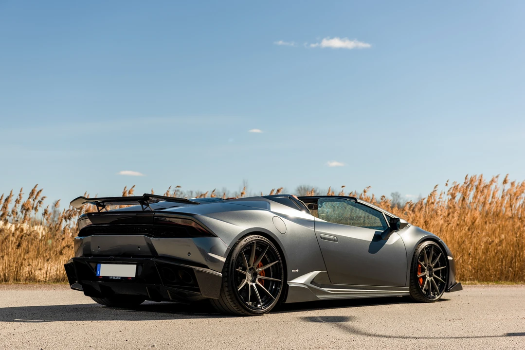 2016 Lamborghini Huracan LP610-4 - Image 8 of 31