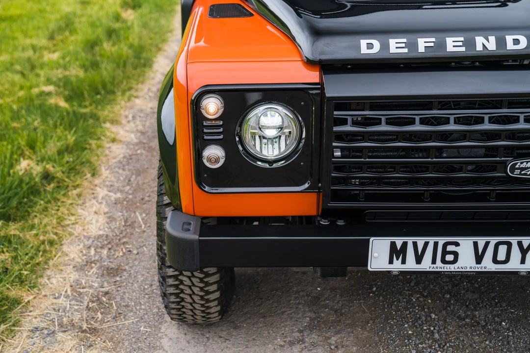 2016 Land Rover Defender 110 - Image 21 of 31