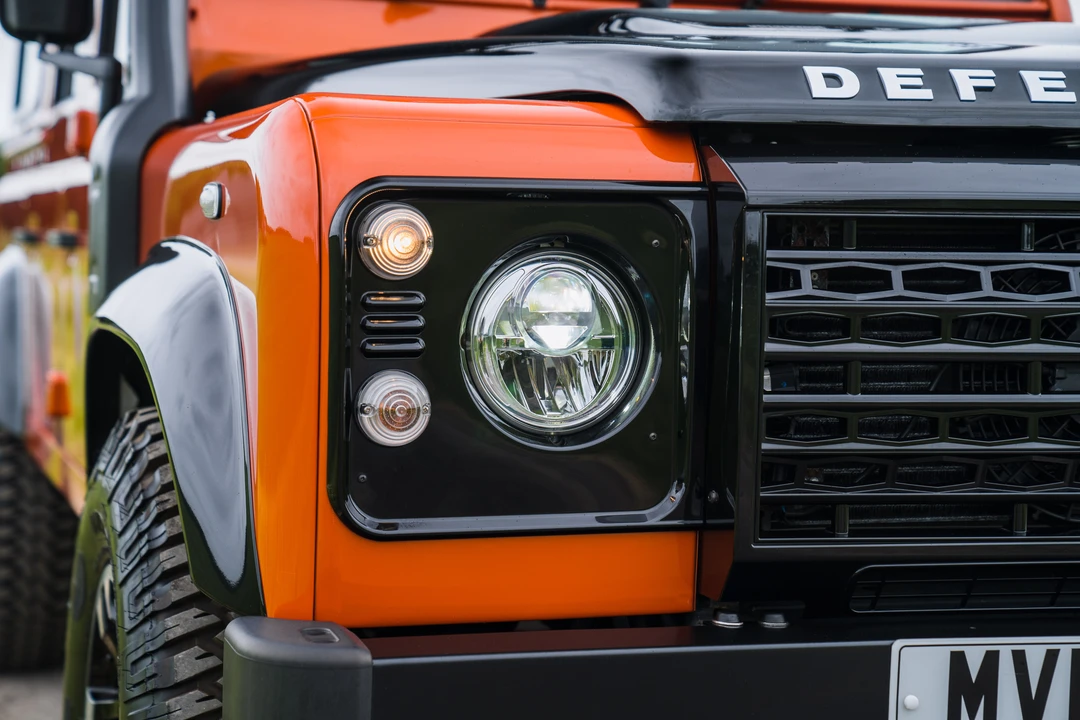 2016 Land Rover Defender 110 - Image 23 of 31