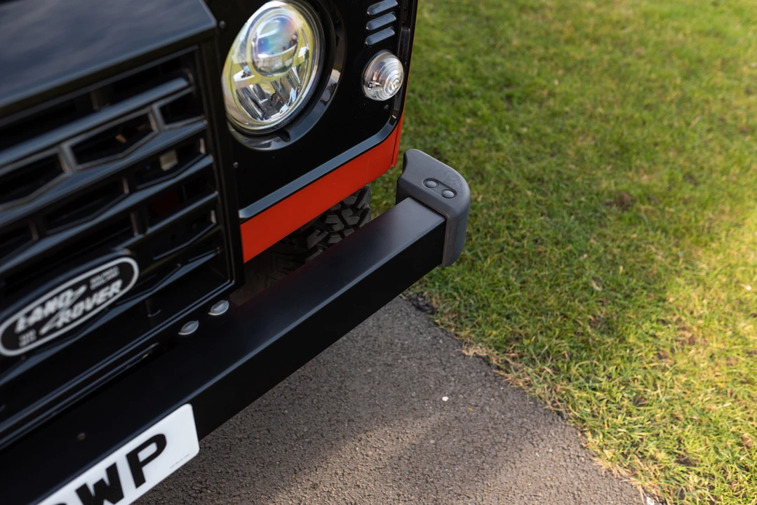 2016 Land Rover Defender 110 - Image 27 of 31