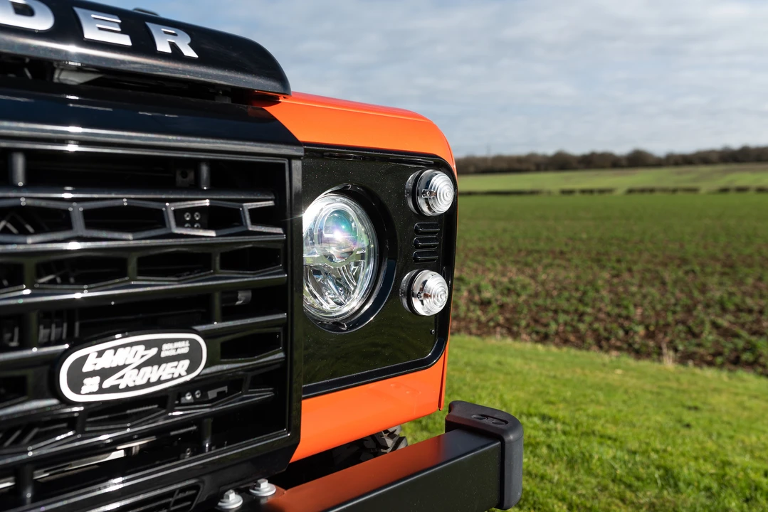 2016 Land Rover Defender 110 - Image 24 of 31