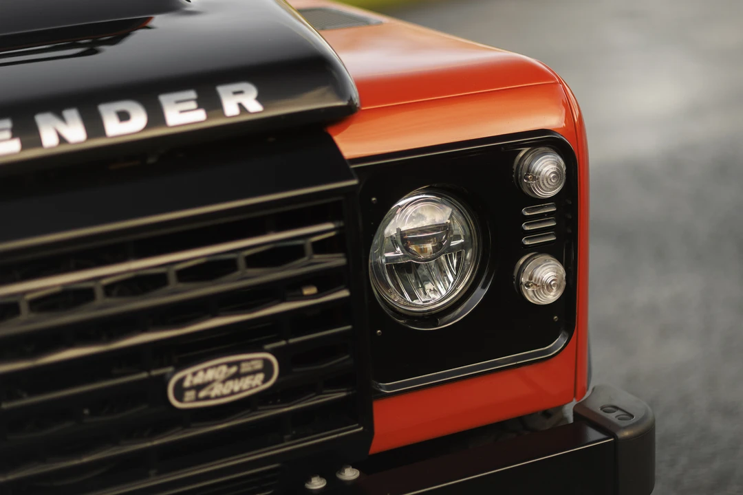 2016 Land Rover Defender 110 - Image 21 of 31