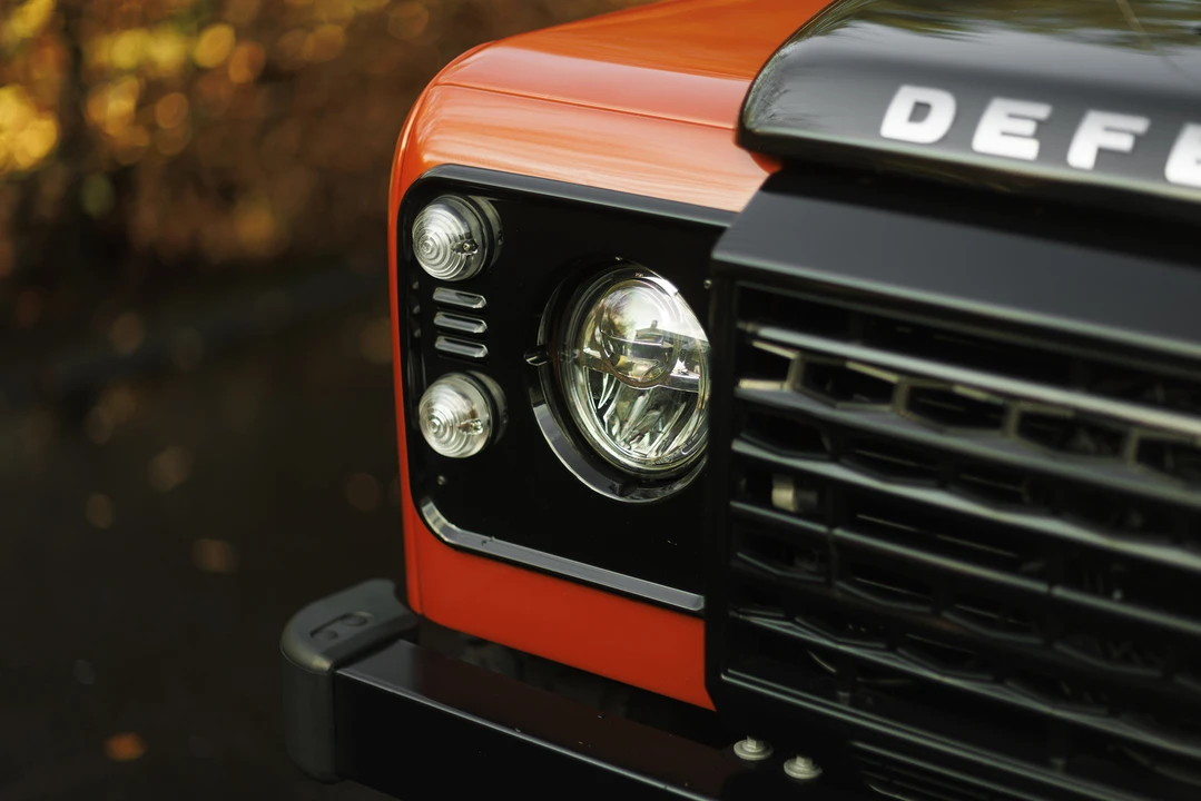 2016 Land Rover Defender 110 - Image 22 of 31