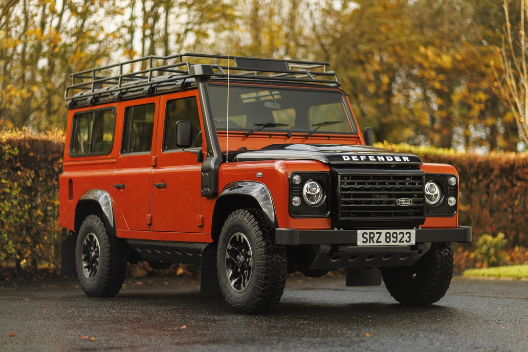 2016 Land Rover Defender 110 - Image 4 of 31
