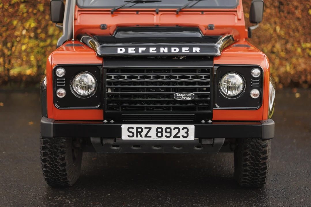 2016 Land Rover Defender 110 - Image 28 of 31