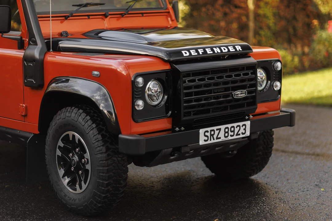 2016 Land Rover Defender 110 - Image 29 of 31