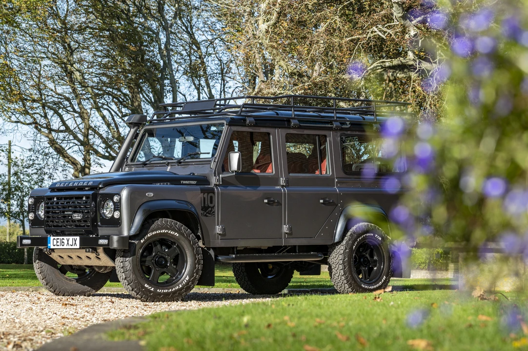 2016 Land Rover Defender 110 - Image 23 of 31