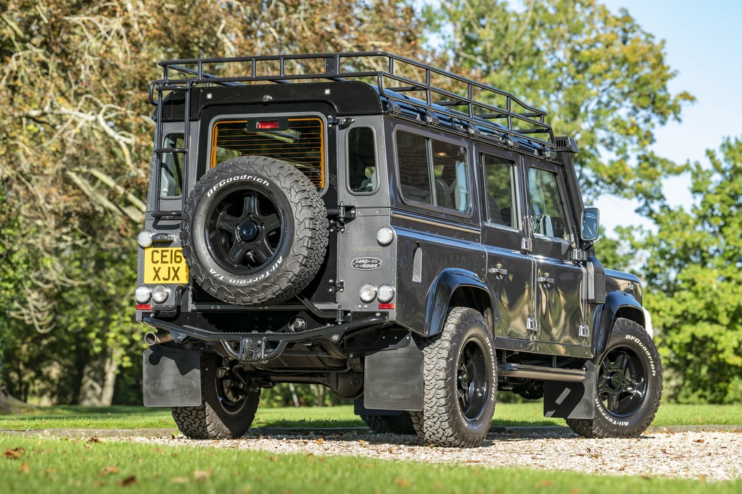 2016 Land Rover Defender 110 - Image 27 of 31
