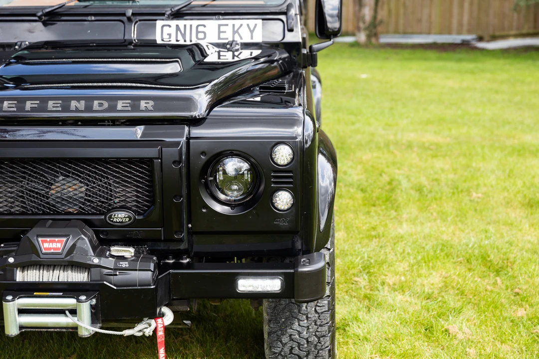 2016 Land Rover Defender 110 - Image 19 of 31