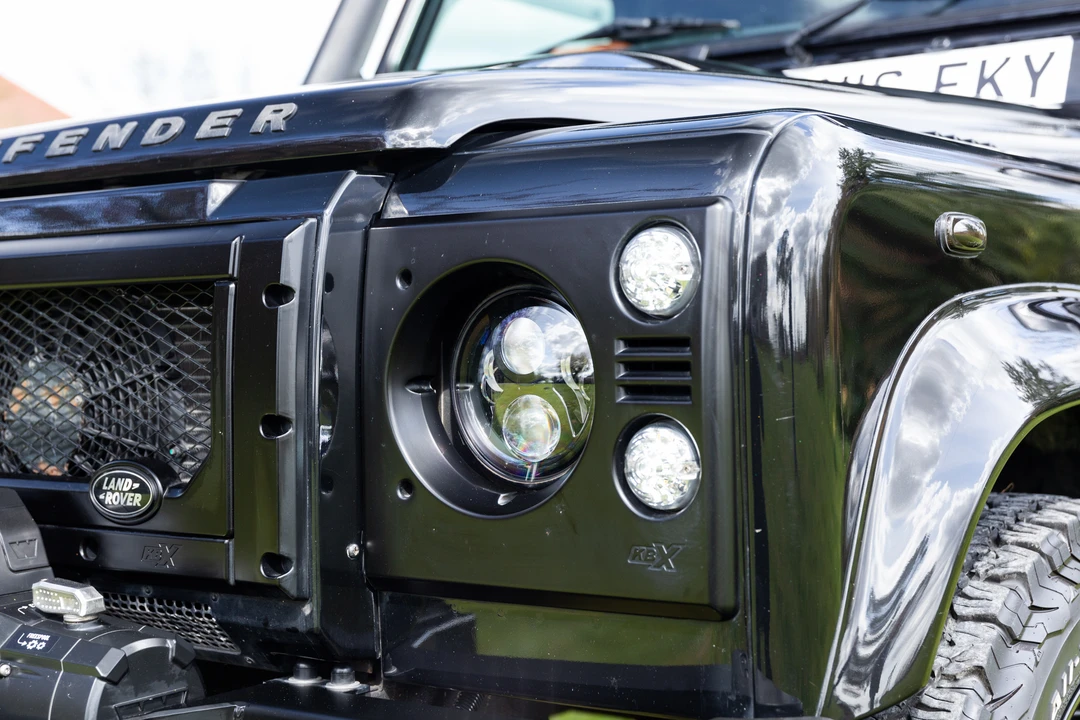 2016 Land Rover Defender 110 - Image 22 of 31