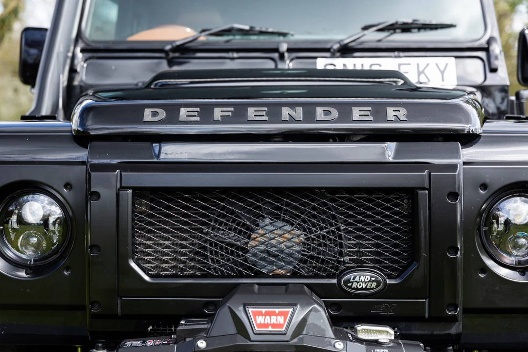 2016 Land Rover Defender 110 - Image 24 of 31