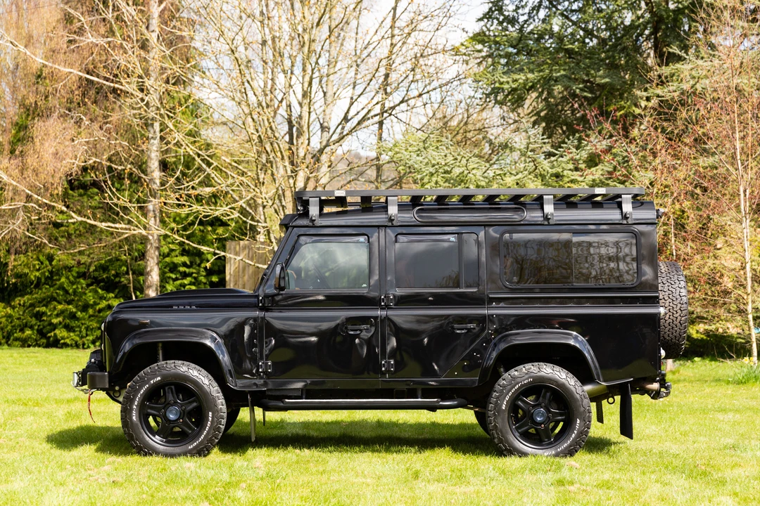 2016 Land Rover Defender 110 - Image 12 of 31