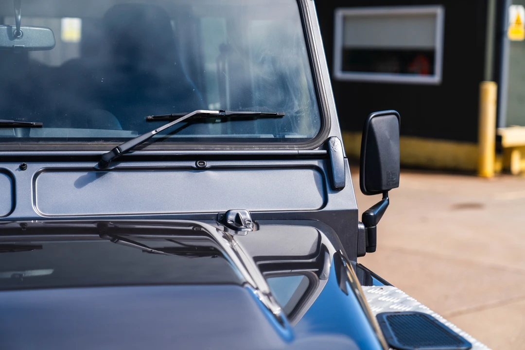 2016 Land Rover Defender 110 - Image 20 of 31