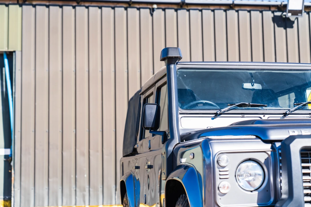 2016 Land Rover Defender 110 - Image 30 of 31