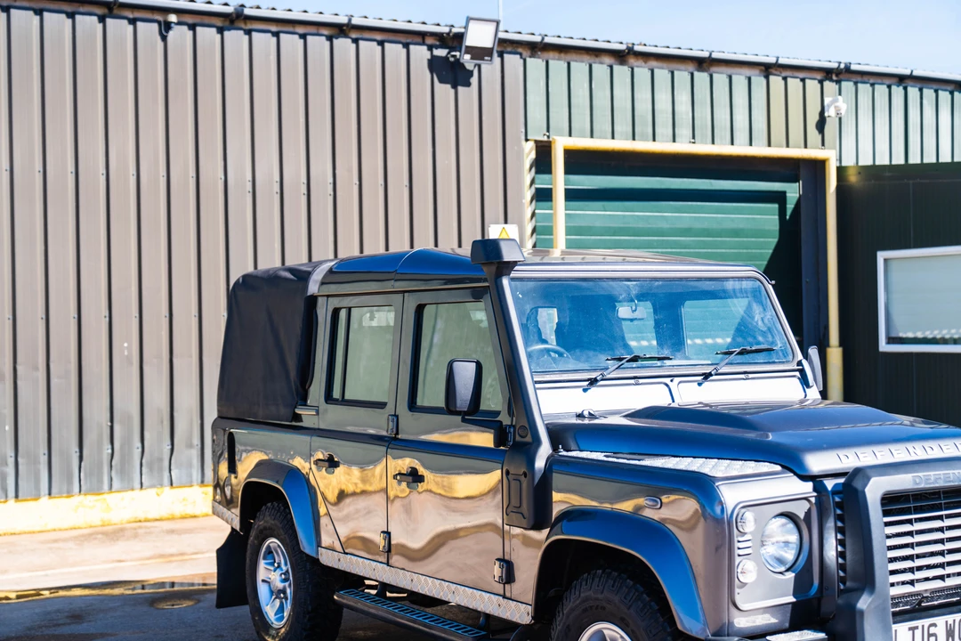 2016 Land Rover Defender 110 - Image 31 of 31