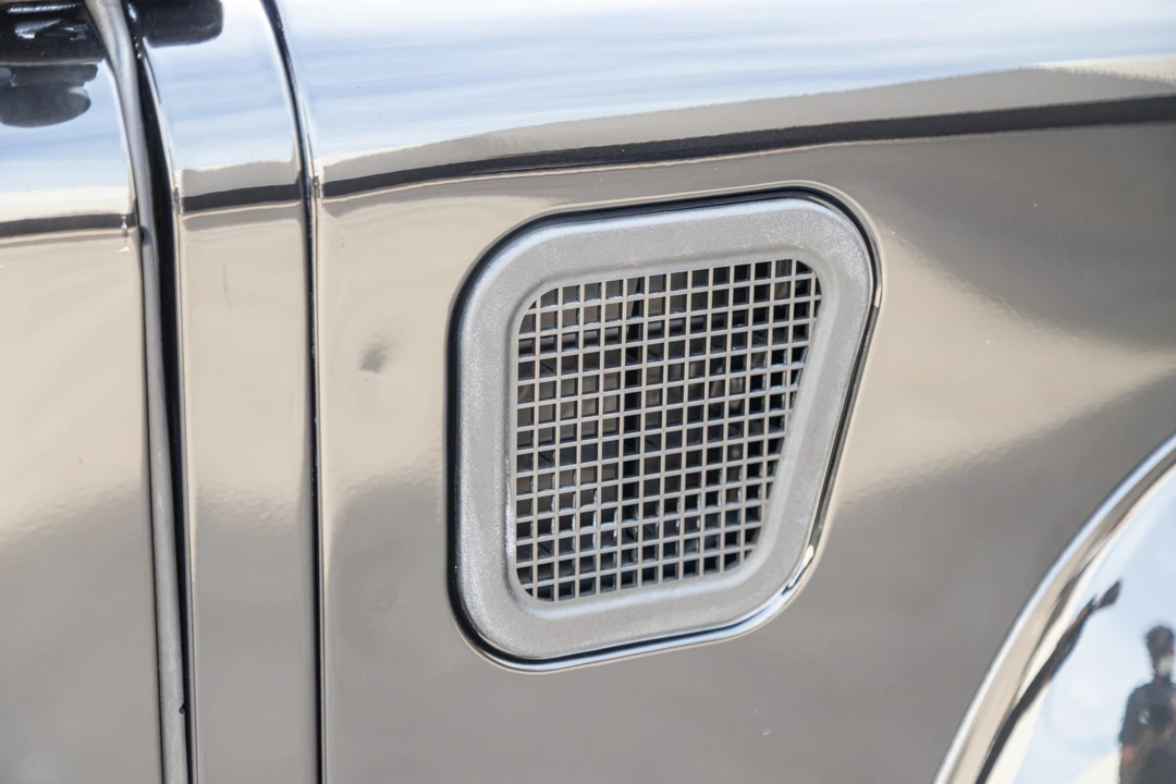 2016 Land Rover Defender 110 - Image 23 of 31