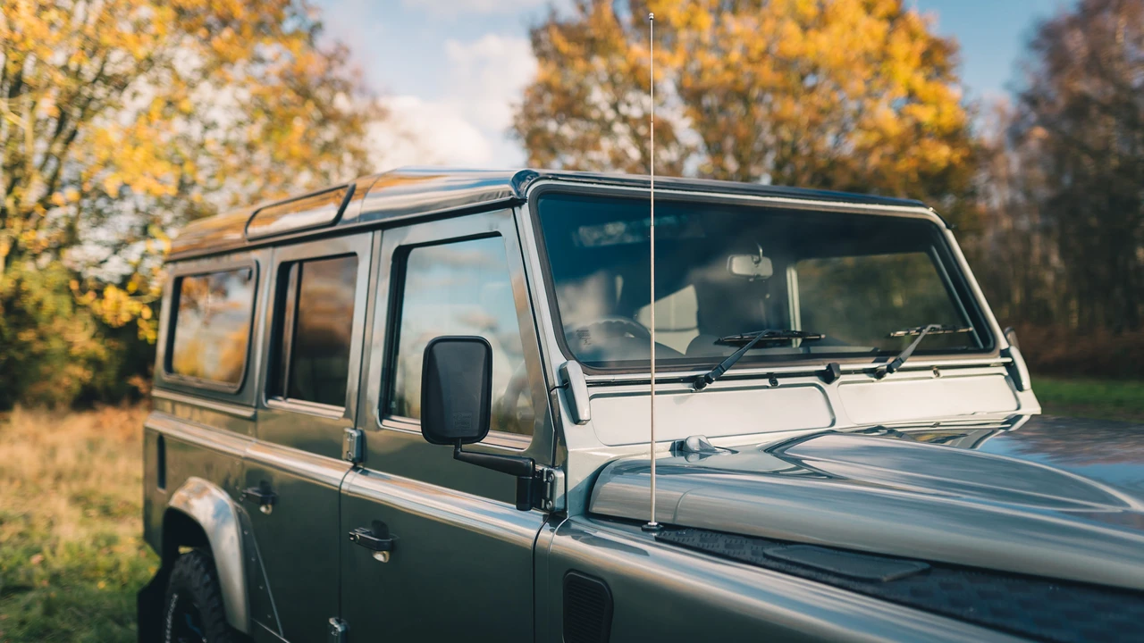 2016 Land Rover Defender 110 - Image 31 of 31