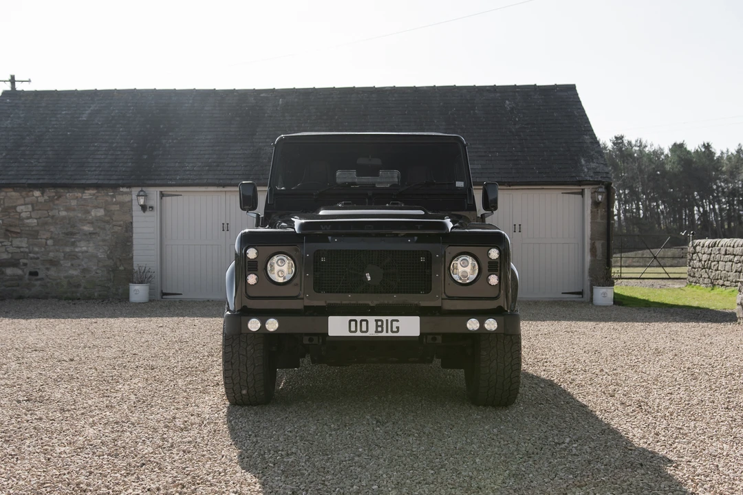 2016 Land Rover Defender 110 - Image 11 of 31
