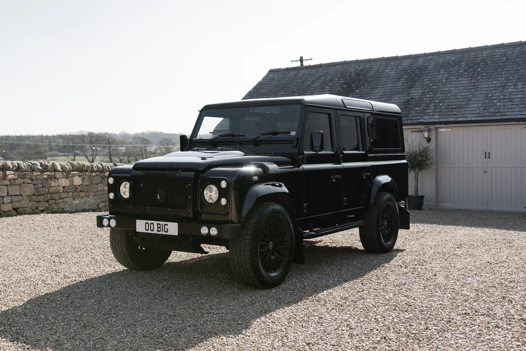 2016 Land Rover Defender 110 - Image 12 of 31