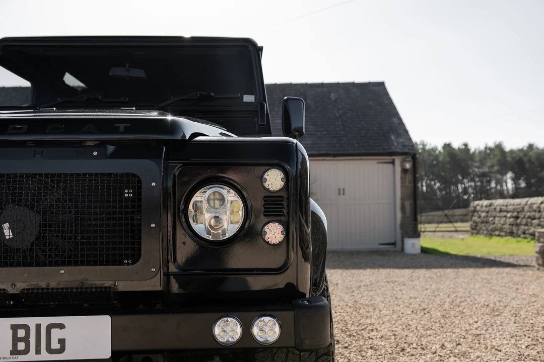 2016 Land Rover Defender 110 - Image 21 of 31