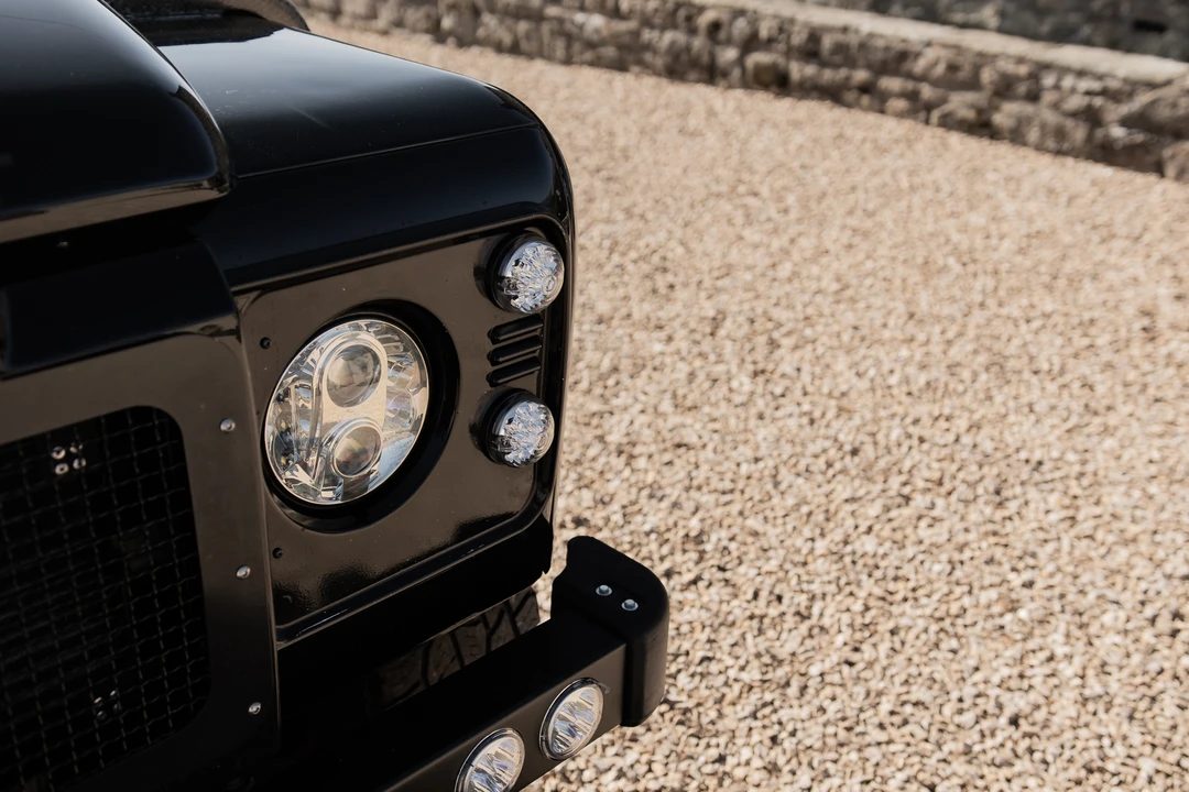 2016 Land Rover Defender 110 - Image 22 of 31
