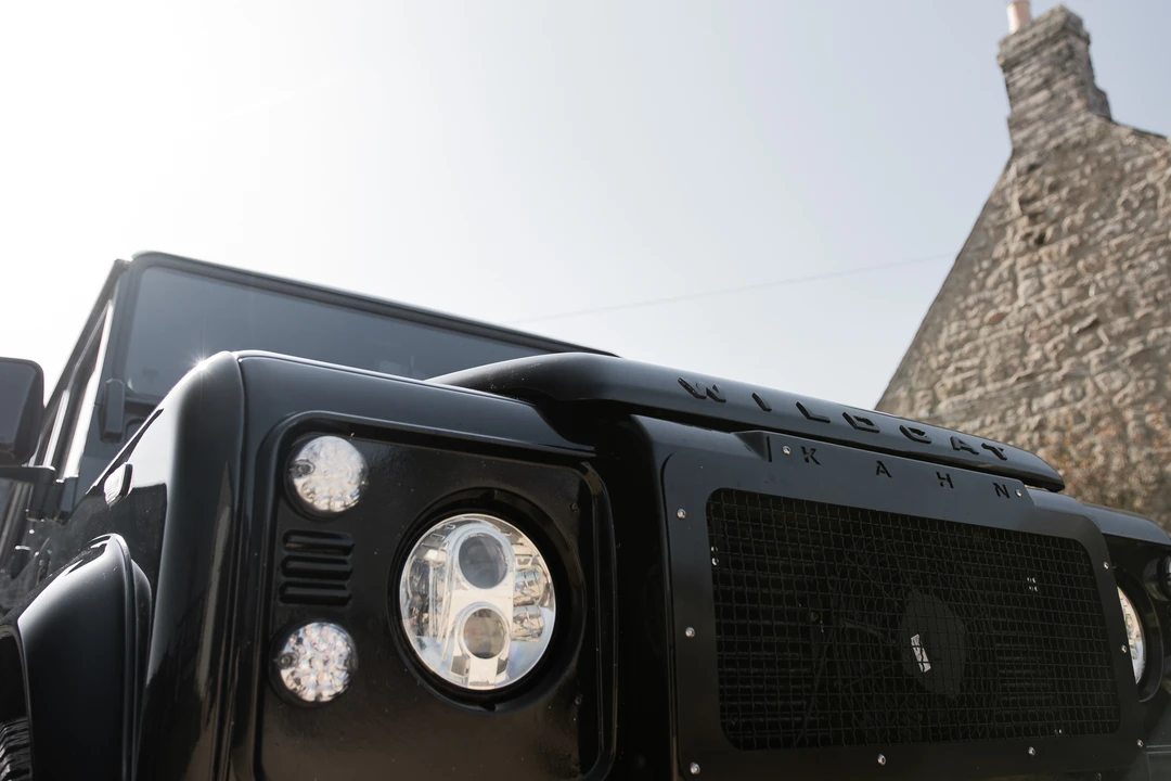 2016 Land Rover Defender 110 - Image 25 of 31