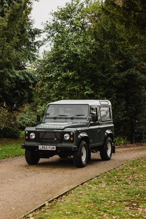 2016 Land Rover Defender 90 - Image 29 of 31