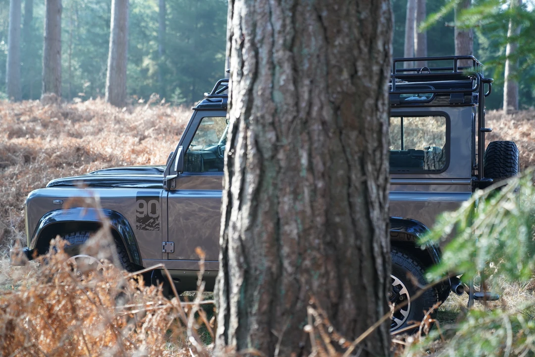 2016 Land Rover Defender 110 - Image 26 of 31