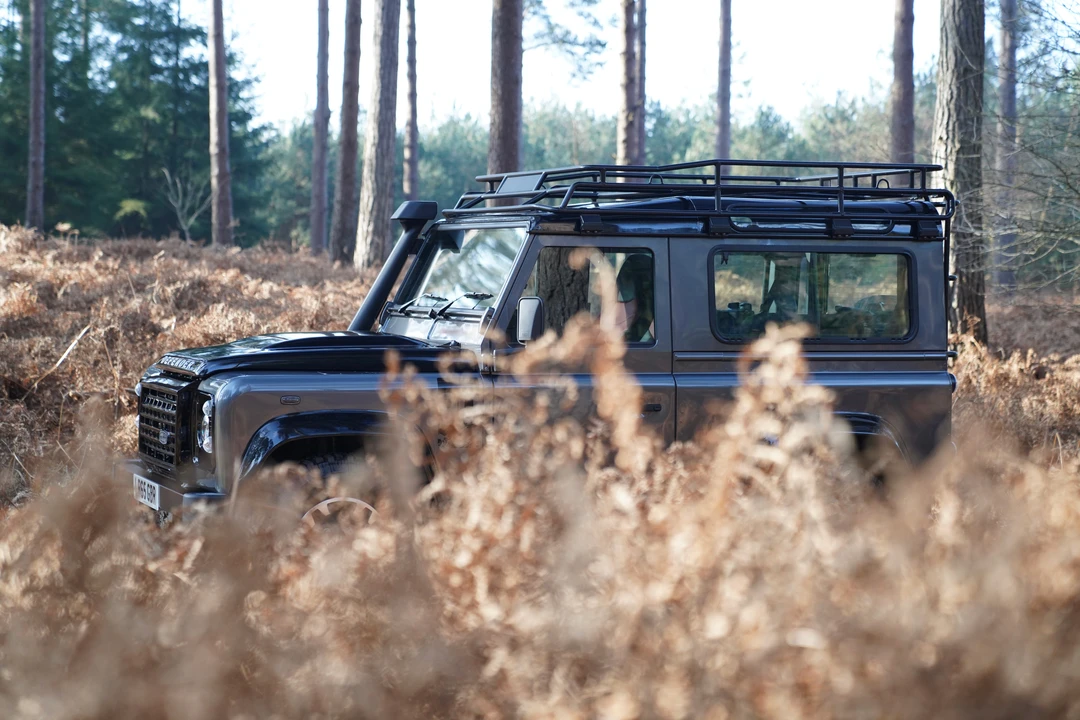 2016 Land Rover Defender 110 - Image 29 of 31